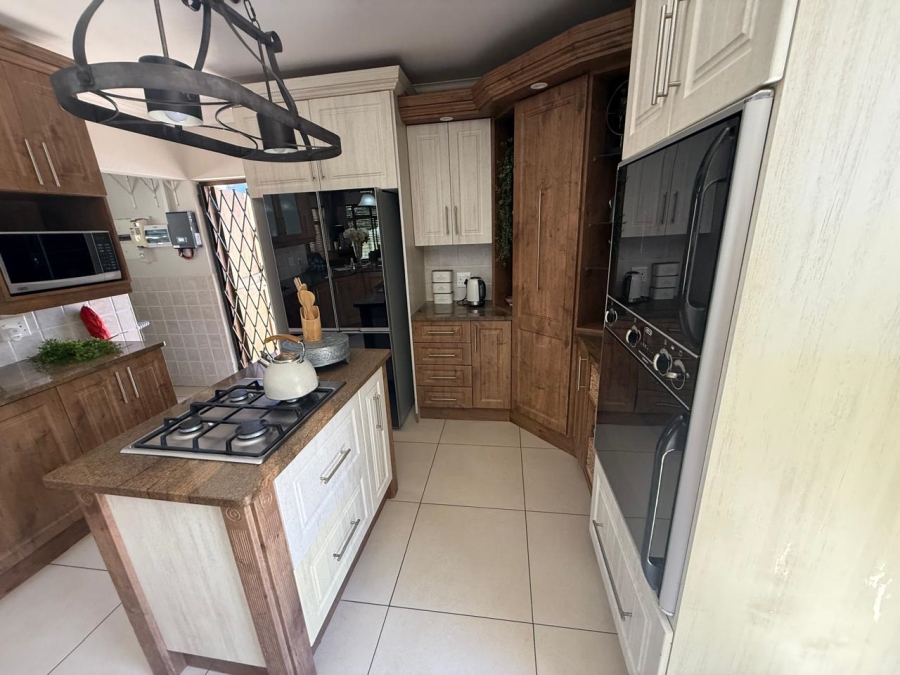 3 Bedroom Property for Sale in Linkside Western Cape